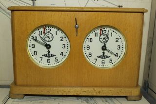 Soviet Chess Clock " Yantar " Ussr Wooden Chess Clock Vintage 60s Jantar 1