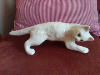 Vintage Camark White Ceramic Climber Cat Green Eyes 16 In