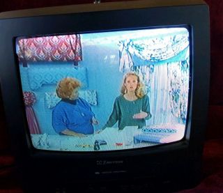 Emerson EWC1302 TV / VCR Combo 13 