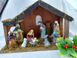 Vintage Christmas Nativity Creche Set 11 " X 7 " X 4 " Stable 9 Figures