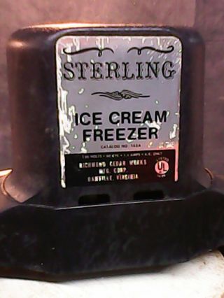 Vintage Sterling Freezer 6 Qt.  Electric Ice Cream Maker 3