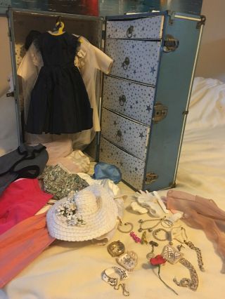 Vtg 50s Madame Alexander Cissy Doll Large Wardrobe Case & Tagged Clothing Access
