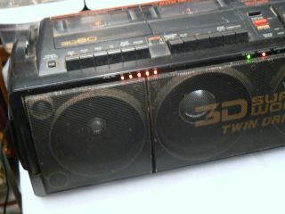 Vintage 1980s Hitachi TRK - 3D80H AM/FM Cassette Boombox 3D Surround Woofer 3
