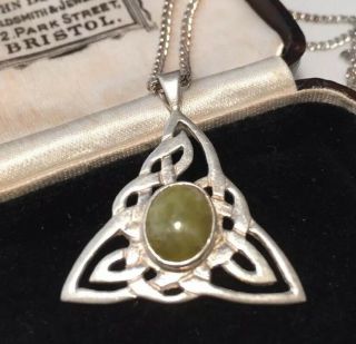 Vintage Jewellery Lovely Sterling Silver And Connemara Marble Celtic Pendant