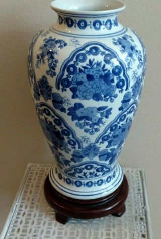 Fine Large Chinese Blue And White Porcelain Vase