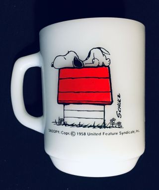 Vintage 1958 Peanuts Snoopy Anchor Hocking " Allergic To Morning " Milk Glass Mug