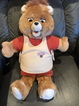 Teddy Ruxpin 1985 Vtg Talking Teddy Bear Set With Clothes Books Tapes,