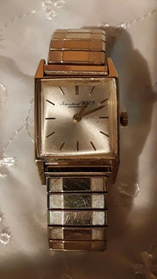 Vintage Square Iwc Schaffhausen 18k Gold Unisex Watch