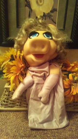 Vintage 1978 Fisher Price Large Miss Piggy Hand Puppet The Muppets 855 Henson