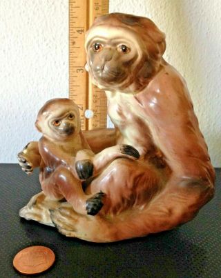 Vintage Napco Japan Gibbon Ape Figurine - A Long Armed Mother With Baby
