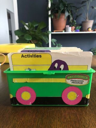 Vintage 1981 Sweet Pickles Preschool Activity Program Plastic Bus Case 380 Cards