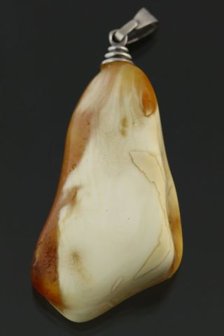Antique Vintage Baltic Amber Egg Yolk White Pendant 4.  2g 190905 - 4