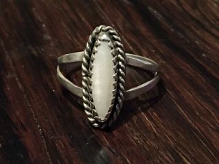 Vintage Navajo Benson Boyd 925 Sterling Silver Mother Of Pearl Ring Size 5,  2g