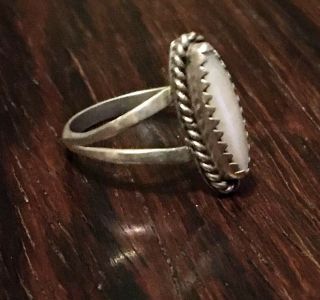 Vintage Navajo Benson Boyd 925 sterling silver mother of pearl ring size 5,  2g 3