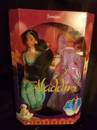 Disney Aladdin Princess Jasmine,  Royal Dress Barbie Doll 2557 (mattel,  1992)