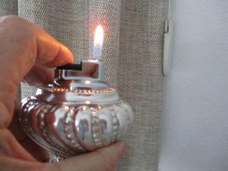 Ronson Varaflame Silver Plated Table Lighter Fully