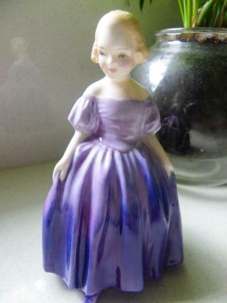 Royal Doulton Porcelain Figurine - Vintage " Marie " Hn1370 - Perfect