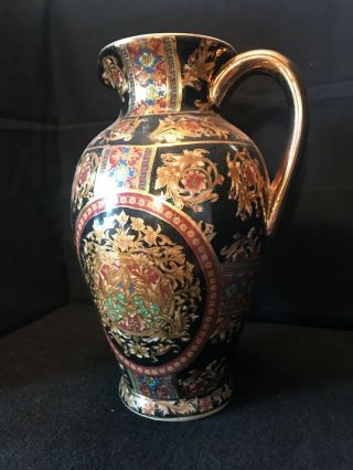 Vintage Chinese Floral Design Vase porcelain gold accents flowers oriental C 2
