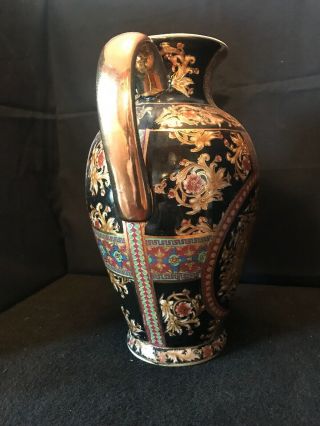 Vintage Chinese Floral Design Vase porcelain gold accents flowers oriental C 3