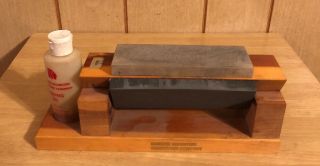 Vintage Large Washita Mountain Whetstone Company Tri - Stone Knife Sharpening Set