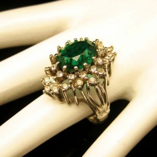 Vintage Cocktail Ring Large Green Glass Stone Rhinestones Gold Plated Size 8