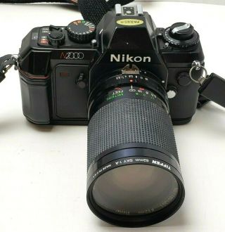 Nikon N2000 35mm Vintage Slr Camera,  Vivitar 28 - 80 Zoom Lens Parts Only As - Is