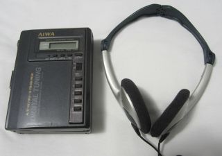 Vintage Aiwa Hs - Ts1 Portable Digital Tuning Am/fm Cassette Tape Player - Black