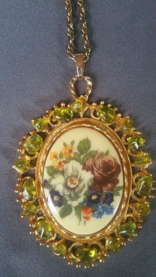 Vintage Mid Century Hand Painted Floral Cameo Necklace W/ Faux Peridot Stones