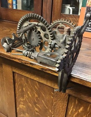 Antique Cast Iron Sinclair Scott Co.  Mechanical Apple Peeler Country Decor