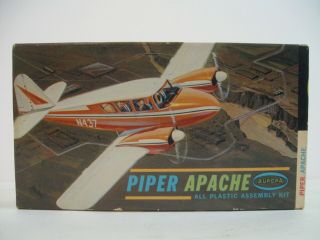 1963 Vintage Aurora 1/64 Piper Apache 280 - 39
