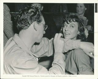 Paulette Goddard Candid Makeup Behind Scenes Vintage Paramount Dw Photo