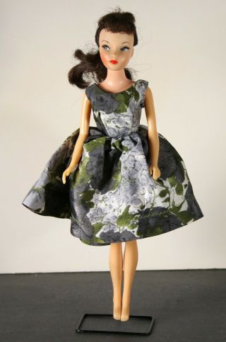 Vintage Miss Suzette Brunette Uneeda Doll Barbie Clone Circa 1960’s Nr