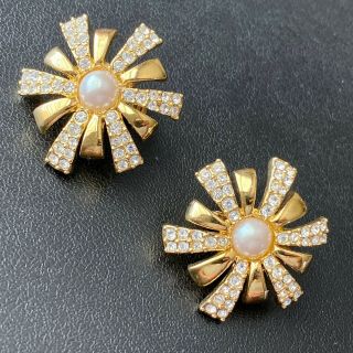 Signed Napier Vintage Gold Tone Pearl Crystal Rhinestone Clip Earrings 318