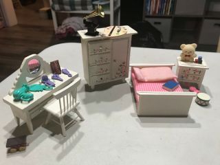 Vintage Dollhouse White Kids Bedroom Set,  Accessories Furniture Room Ideas