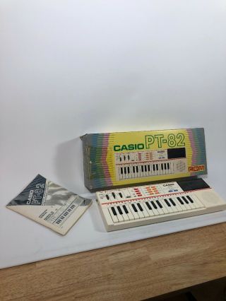 Casio Pt - 82 Keyboard Vintage Synthesizer W/ World Songs Rom Pack Ro - 551 -