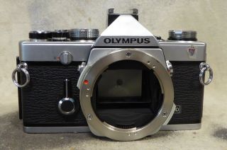 vintage OLYMPUS OM - 1n MD 35mm film Camera BODY 3