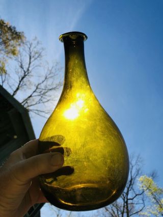 ANTIQUE BLOWN YELLOW OLIVE GLOBULAR FLASK BOTTLE AWESOME APPLIED RING LIP 3