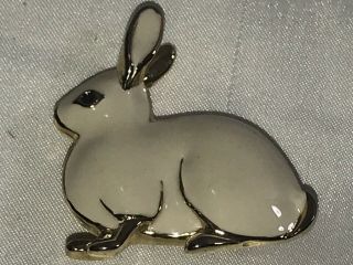 Vintage Gold Tone Enamel Bunny Rabbit Pin Brooch