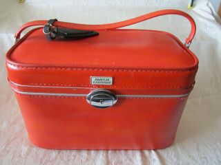 Vtg Amelia Earhart Train Case Cosmetic Make Up Carry On Red Mirror