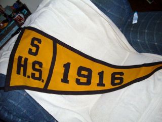 Vintage A.  G.  Spalding & Bros Yellow And Black Felt Pennant S H.  S.  1916