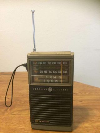 Vintage Ge Am/fm Radio Cb Monitor Model 7 - 2912a Shape