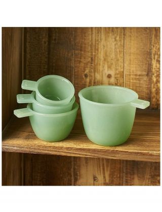 Set Of 4 Jade Green Glass Measuring Cups - Vintage - Jadeite