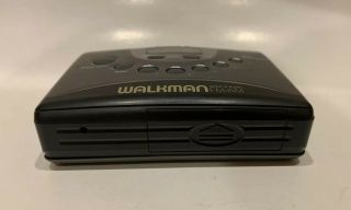 Vintage Sony WM - FX251 Walkman AM/FM Cassette Player Black Case Belts 3