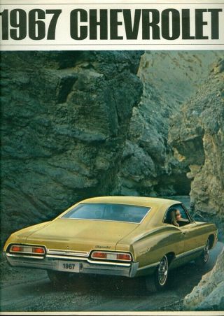 1967 Chevrolet Sales Brochure 32 - Pages Impala Caprice Bel Air Biscayne