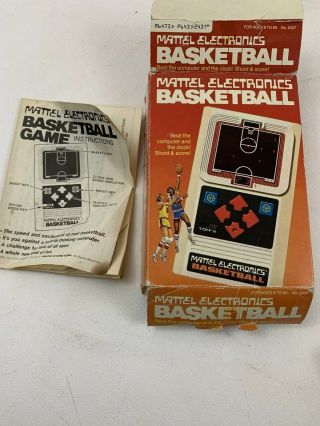 MATTEL BASKETBALL Vintage Electronic handheld tabletop Arcade Video Game 2