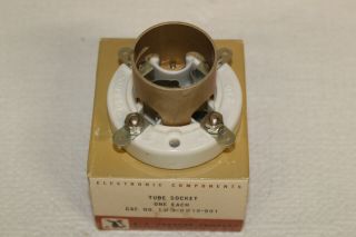 Nos Nib Vintage E.  F.  Johnson 123 - 0210 - 001 Ceramic Tube Socket Ham Cb Radio