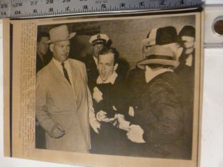 Vintage Wire Press Photo - Lee Harvey Oswald Shot By Jack Ruby Photo 10/19/1979