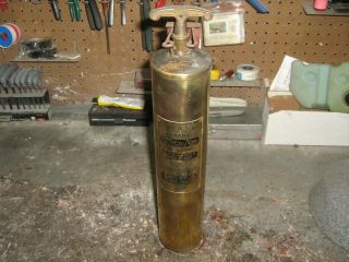 Vintage General Quick Aid,  Fire Extinguisher,  Model 95 Hd,  Wall Bracket