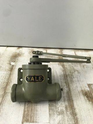 Antique Yale And Towne Co Industrial Commercial Heavy Duty Door Closer