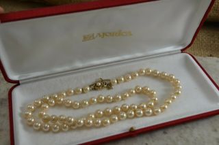 Vintage 1980s Majorica Imitation Faux Pearl Strand Graduated Necklace